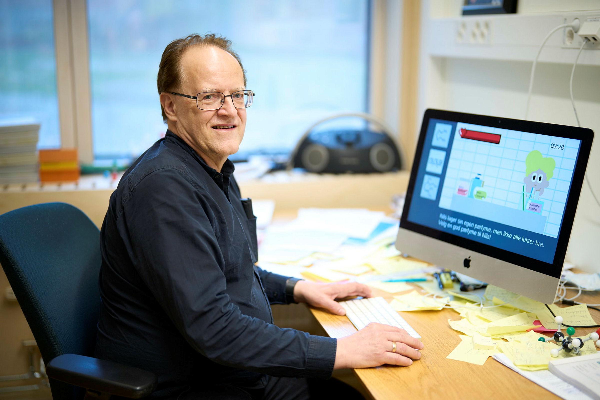 Bilde av professor ved KBM, Yngve Stenstrøm. Bildene er tatt i mai 2022.