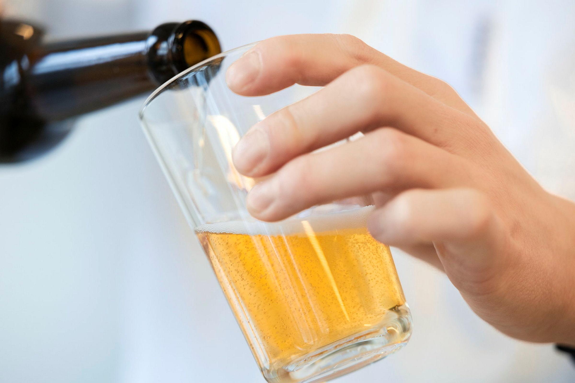 Analyse av ølet med en såkalt beverage anlyser gir mye informasjon om farge, alkohol, syrlighet og sukker innholdet av øl, viktige kvalitetsparameter. Disse er viktig for å sammenligne ølene som ble brygget med raffinose oligosakkarider og uten.
A s