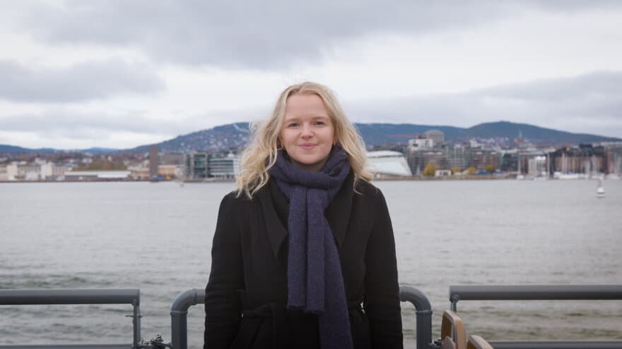 Charlotte Marie Trovaag ved Oslofjorden