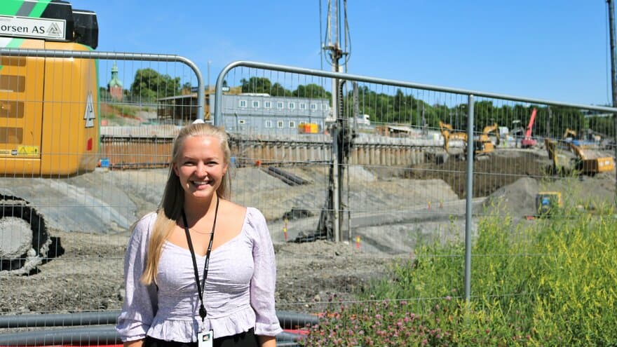 Sommerjobb hos Statsbygg: Indøk-student Anne Marte Rønneseth stortrives i sin sommerjobb hos Statsbygg.